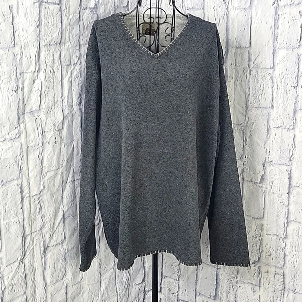 **No Brand Label Gray with White Threading Oversized Sweater Large